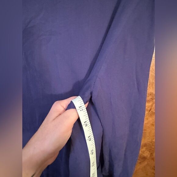 Silk blue button down top - Picture 3 of 6